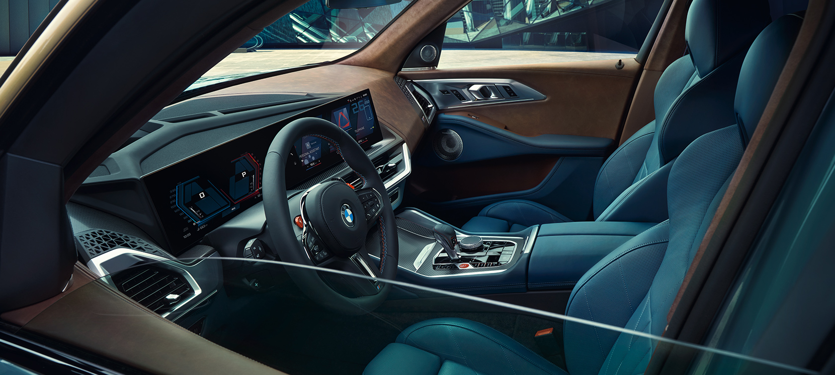 KOKPIT I TECHNOLOGIE W NOWYM BMW XM.